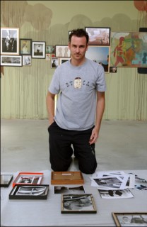 10/01/2002. Exclusive: Ed Templeton, American skater in Paris.