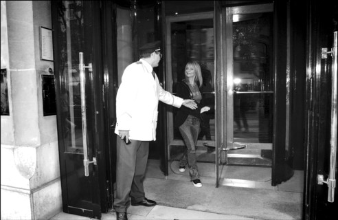 10/00/2002. EXCLUSIVE Close up Rosanna Arquette in Paris.