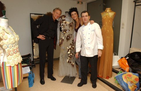 10/30/2002. Chocolate dresses fashion show at "Salon du Chocolat" exhibit in Paris