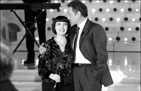 11/00/2002. EXCLUSIVE. French singer Mireille Mathieu returns on the musical scene with a new CD and tour in France and Europe.
