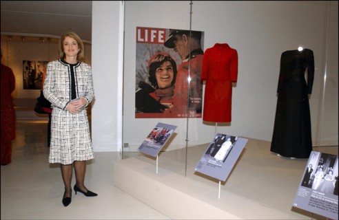11/18/2002. Caroline Kennedy inaugurates the exhibition "Jackie Kennedy, les annees Maison Blanche" in Paris