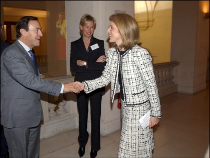 11/18/2002. Caroline Kennedy inaugurates the exhibition "Jackie Kennedy, les annees Maison Blanche" in Paris