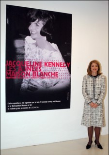 11/18/2002. Caroline Kennedy inaugurates the exhibition "Jackie Kennedy, les annees Maison Blanche" in Paris