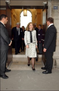 11/18/2002. Caroline Kennedy inaugurates the exhibition "Jackie Kennedy, les annees Maison Blanche" in Paris