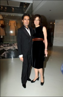 11/18/2002. Caroline Kennedy inaugurates the exhibition "Jackie Kennedy, les annees Maison Blanche" in Paris (30).