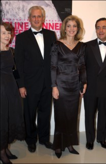 11/18/2002. Caroline Kennedy inaugurates the exhibition "Jackie Kennedy, les annees Maison Blanche" in Paris (30).
