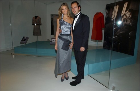11/18/2002. Caroline Kennedy inaugurates the exhibition "Jackie Kennedy, les annees Maison Blanche" in Paris (30).