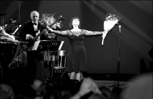 11/20/2002. EXCLUSIVE. Famous French singer Mireille Mathieu on stage and backstage at the Olympia