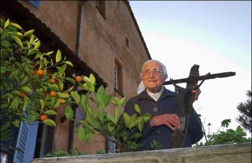 Soeur Emmanuelle, 2002