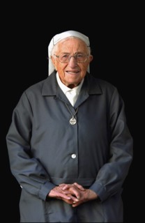 Soeur Emmanuelle, 2002