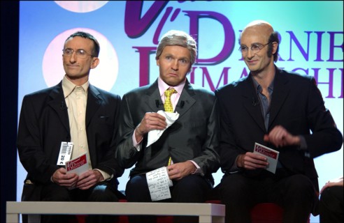 12/17/2002. "On a tout essaye meme le prime" (we've tried everything even prime time), a new TV show parodies prime time TV.