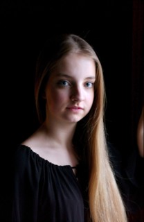 01/14/2003. **EXCLUSIVE** 14-year Pianist wunderkind Lise de la Salle EXCLUSIVE