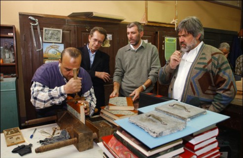 01/28/2003. On the track of Bonaparte's lost soldiers in Egypte : new insights by Dominique Beaudis.