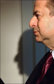 02/00/2003. EXCLUSIVE: Close-up Paul-Loup Sulitzer.
