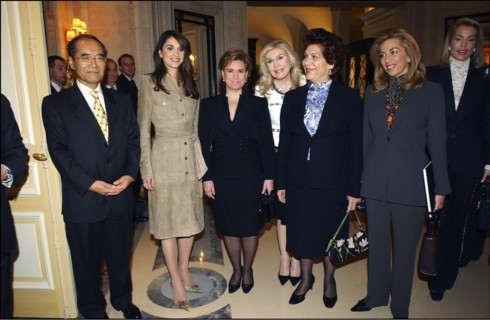03/10/2003. Queen Rania of Jordan and Grand Duchess Maria Teresa of Luxembourg visit the UNESCO in Paris