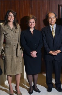 03/10/2003. Queen Rania of Jordan and Grand Duchess Maria Teresa of Luxembourg visit the UNESCO in Paris