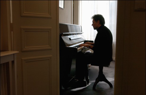 03/00/2003. Yves Simon, at home.