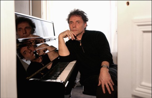 03/00/2003. Yves Simon, at home.