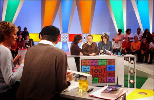 11/10/2003. Tv show "On a tout essaye" with Laurent Ruquier.