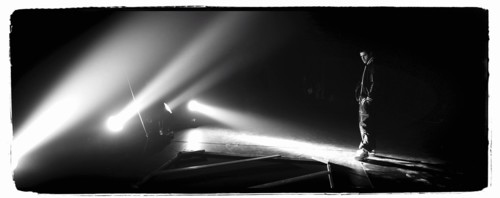 12/00/2003. EXCLUSIVE: On tour with Jamel Debbouze...