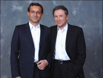 01/10/2004. EXCLUSIVE. France's 50 favorite celebs star in Michel Drucker's TV show "Vos Francais de coeur"