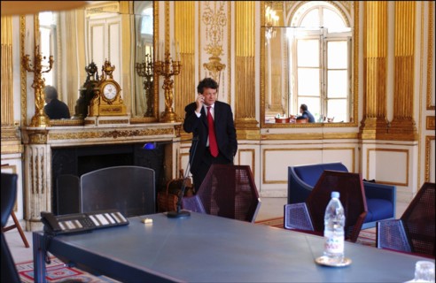 04/01/2004. Jean-Louis Borloo, the fisrt day of the new Minister for Employment, Labor and Social Cohesion.