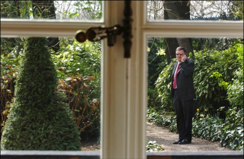 04/01/2004. EXCLUSIVE Jean-Louis Borloo, the fisrt day of the new Minister for Employment, Labor and Social Cohesion.