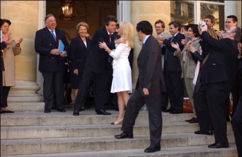 04/01/2004. Francois Fillon hands over his power to Jean-Louis Borloo new as Minister for Employment, Labor and Social Cohesion.