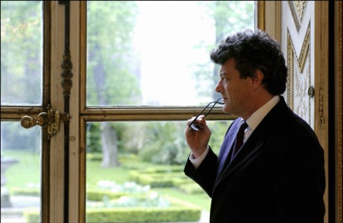 04/02/2004. EXCLUSIVE. Jean-Louis Borloo, Minister for Employment, Labor and Social Cohesion: first day of labor.