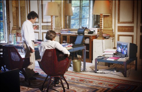 06/26/2004.  Jean-Louis Borloo, le ministre de l'Emploi, du Travail et de la Cohesion sociale travaillant, au ministere, sur le Plan de Cohesion sociale avant sa presentation en conseil des ministres ...