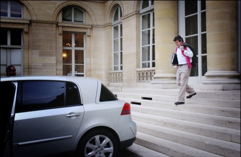 06/26/2004.  Jean-Louis Borloo, le ministre de l'Emploi, du Travail et de la Cohesion sociale travaillant, au ministere, sur le Plan de Cohesion sociale avant sa presentation en conseil des ministres ...