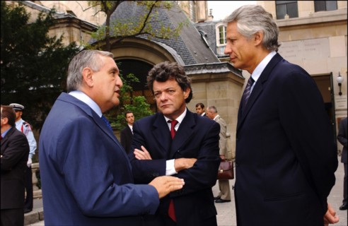 30/09/2004. Reunion des services de l'Etat pour le plan social a la Mutualite a Paris.