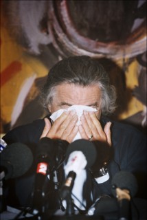 06/18/2005. American actor Robert De Niro opens exhibition of Robert De Niro Sr. paintings at La Piscine in Roubaix.