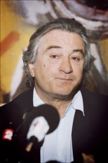 06/18/2005. American actor Robert De Niro opens exhibition of Robert De Niro Sr. paintings at La Piscine in Roubaix.