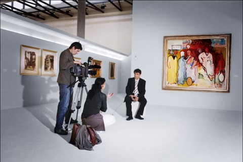 06/18/2005. American actor Robert De Niro opens exhibition of Robert De Niro Sr. paintings at La Piscine in Roubaix.