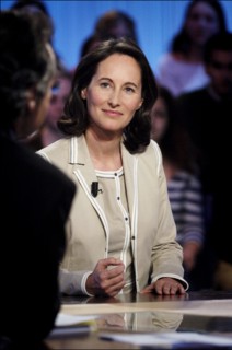 04/11/2006. Segolene Royal on Canal Plus talk show "Le Grand Journal."