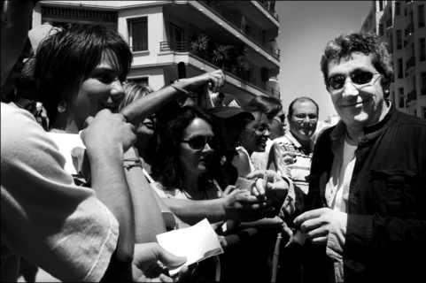05/00/2006. Life in Cannes outside the Palais des Festivals.