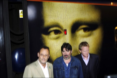 05/16/2006. Arrival of Da Vinci Code crew at Cannes rail station.