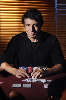 Patrick Bruel lors d'une partie de poker