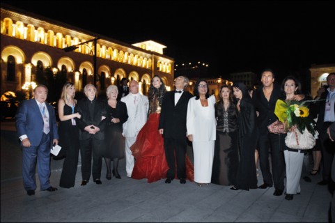 Concert de Charles Aznavour à Erevan (Arménie), le 30 septembre 2006
