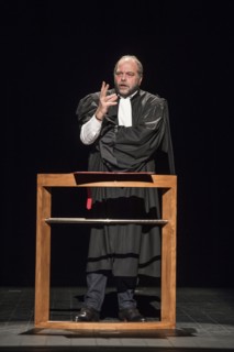 Eric Dupond Moretti en répétition au Théâtre de la Madeleine à Paris