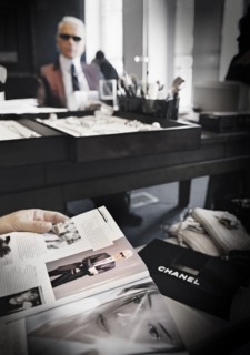 Karl Lagerfeld réinvente la collection Chanel Croisière en 2004