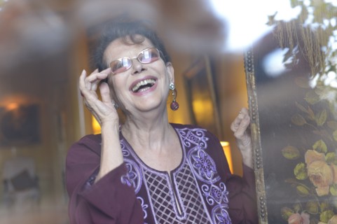 Claudia Cardinale chez elle à Paris