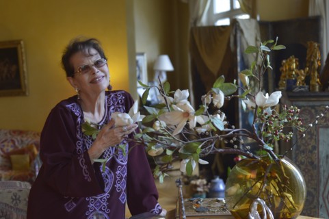 Claudia Cardinale chez elle à Paris