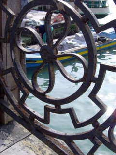Wrought iron guardrail of a Venitian bridge