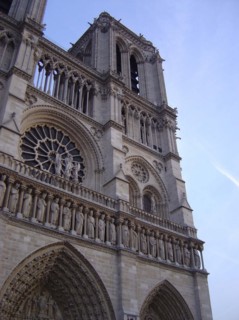 Détail de la façade de la cathédrale Notre Dame de Paris