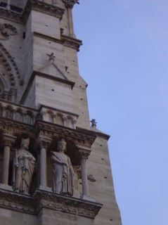 Détail de la façade de la cathédrale Notre Dame de Paris