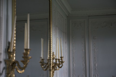 Versailles114 Château de Versailles, Petit Trianon, Boudoir, miroir et appliques