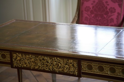 Versailles134 Château de Versailles, Petit Trianon, appartement de Louis XV, attique, bureau et