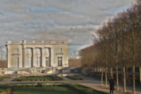 VersaillesChromo010 Château de Versailles, Petit Trianon, façade et jardin français